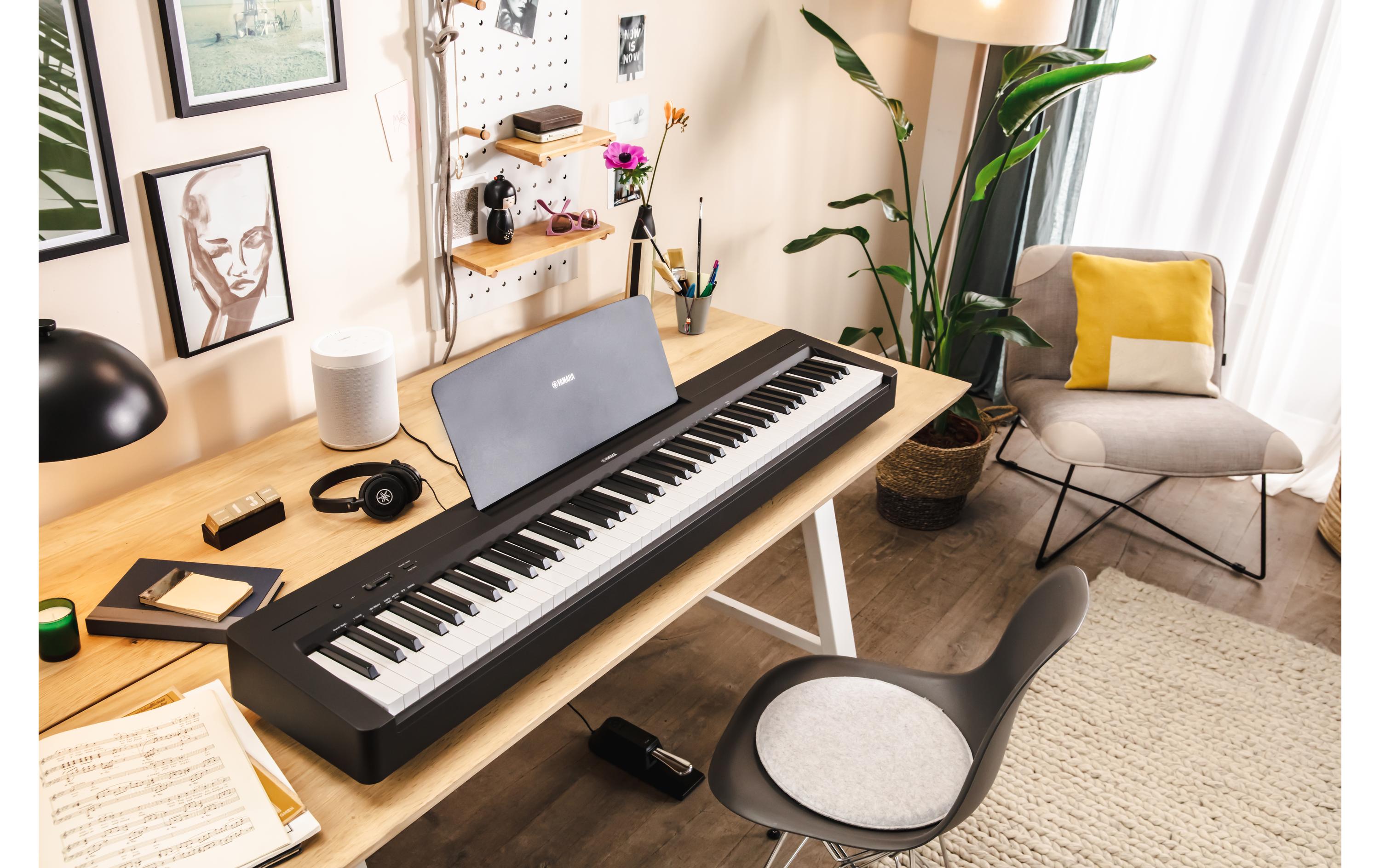 E-Piano P-145BT<br>Portables Piano mit 88 Tasten und Bluetooth