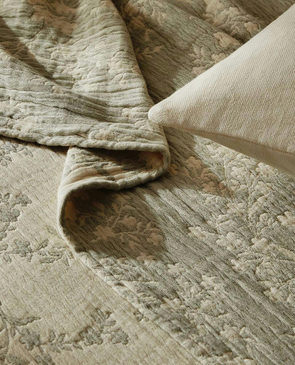 COBERTOR JACQUARD FLORAL