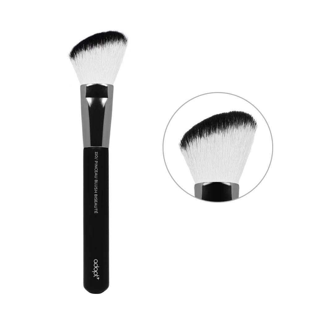 Pinceau 110 Pinceau blush biseauté