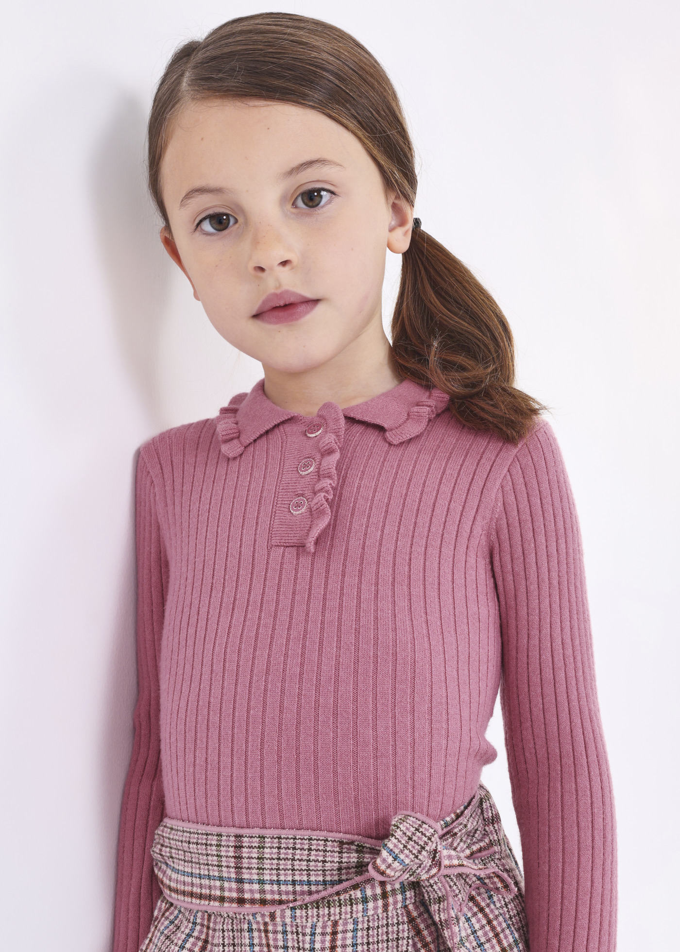 Camisa polo canelada feminina