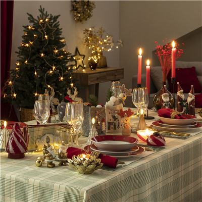 Vaisselle motif cœur et chalet - set de 4 pièces