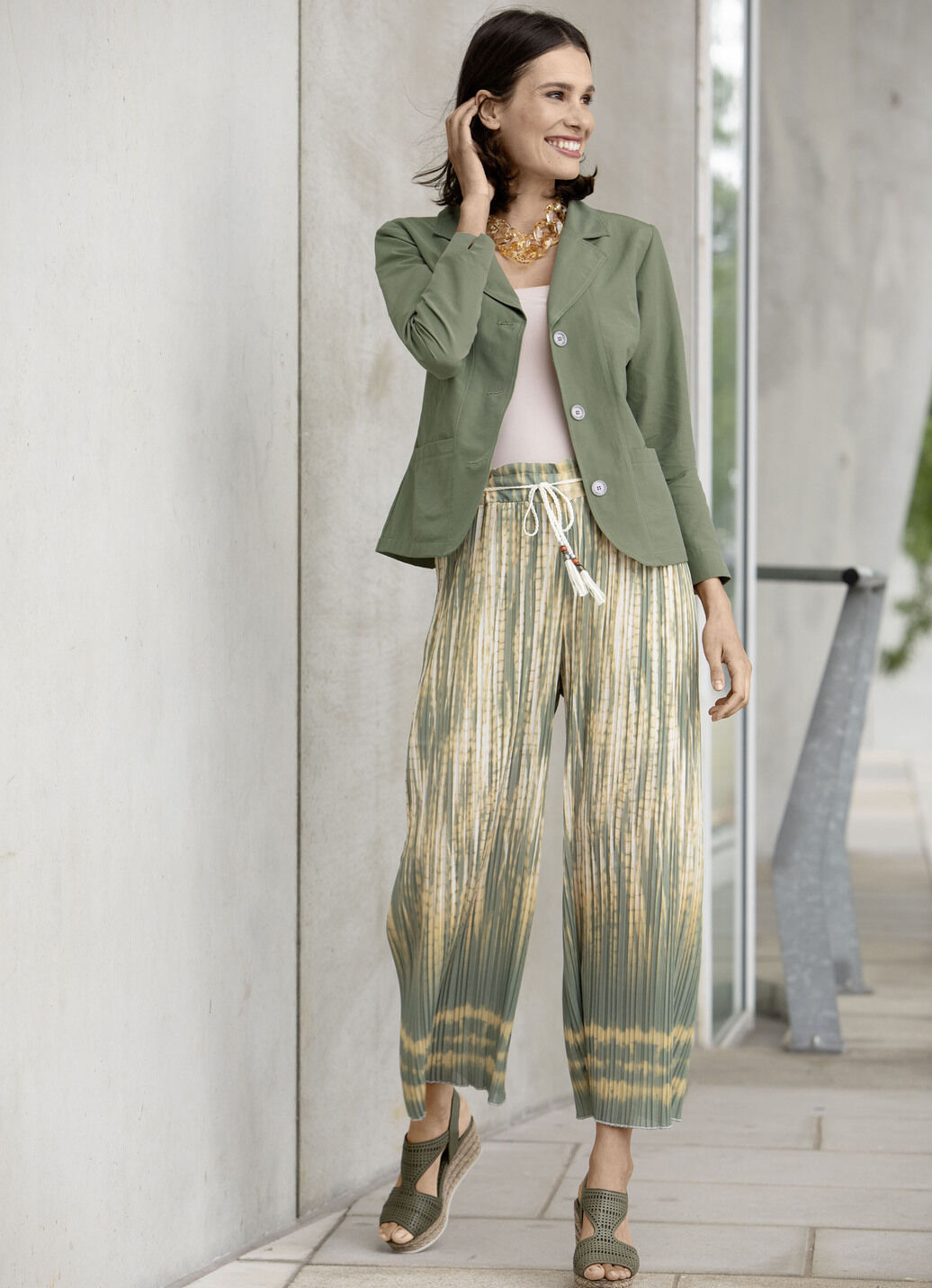 Plissee-Culotte mit geflochtenem Bindeband