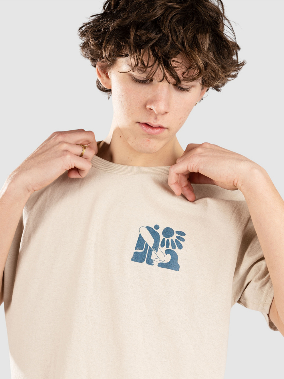 Autumn Headwear Breaking T-Shirt sand