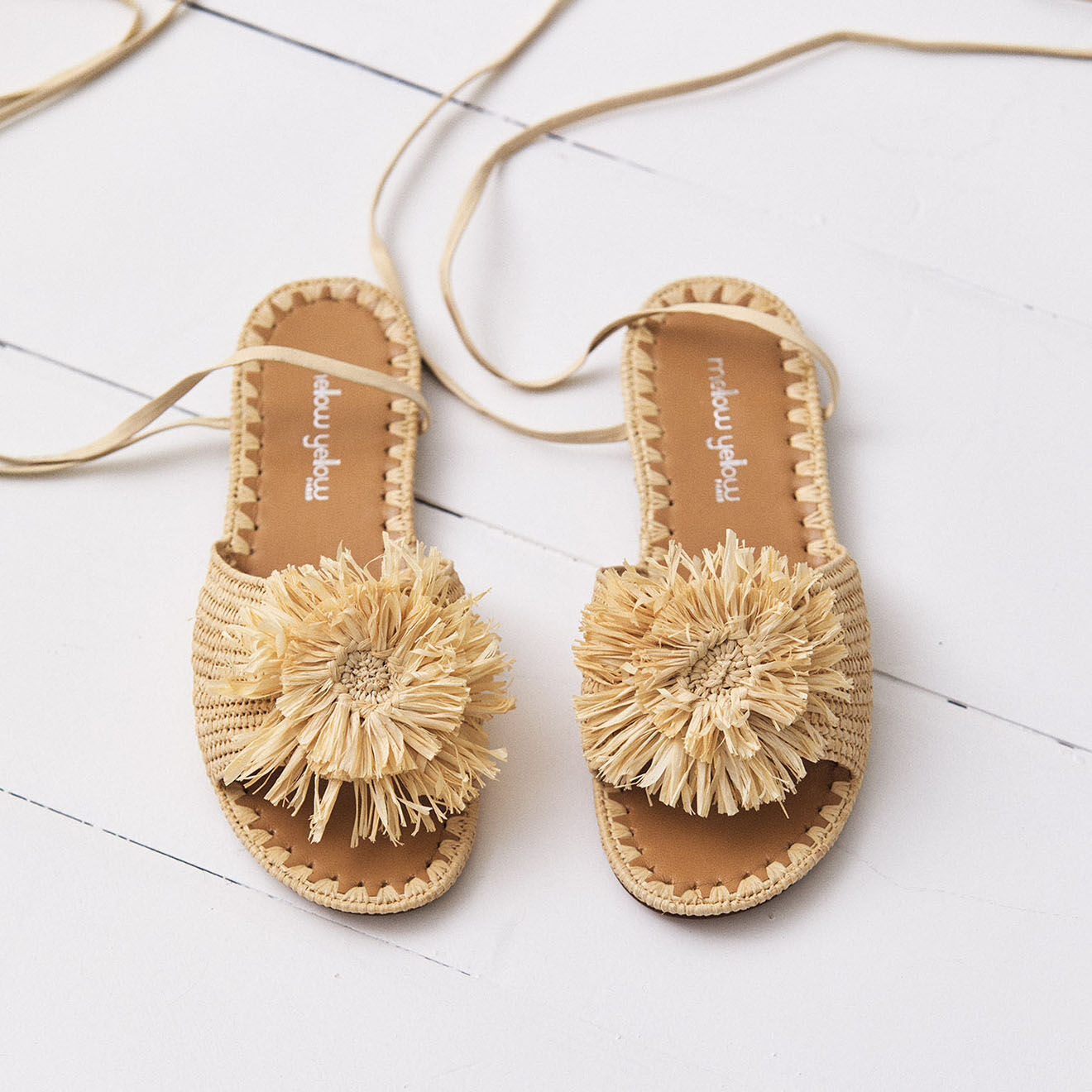 Mellow Yellow Sandales en Raphia Emma beiges