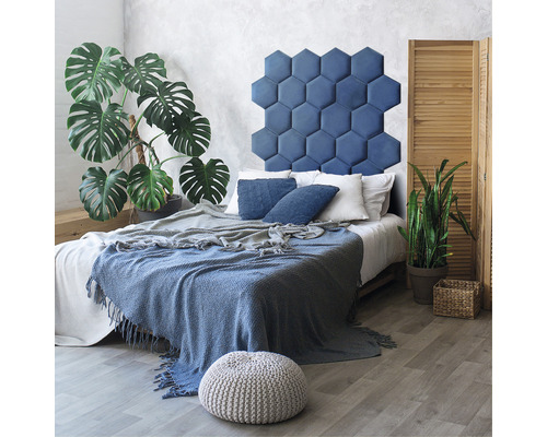Riviera Hexagon wandkussen, donkerblauw fluweellook, 29 x 34 cm