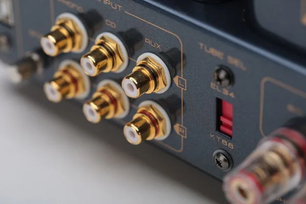 Cayin CS-55A KT88 Noir Amplis hi-fi stéréo