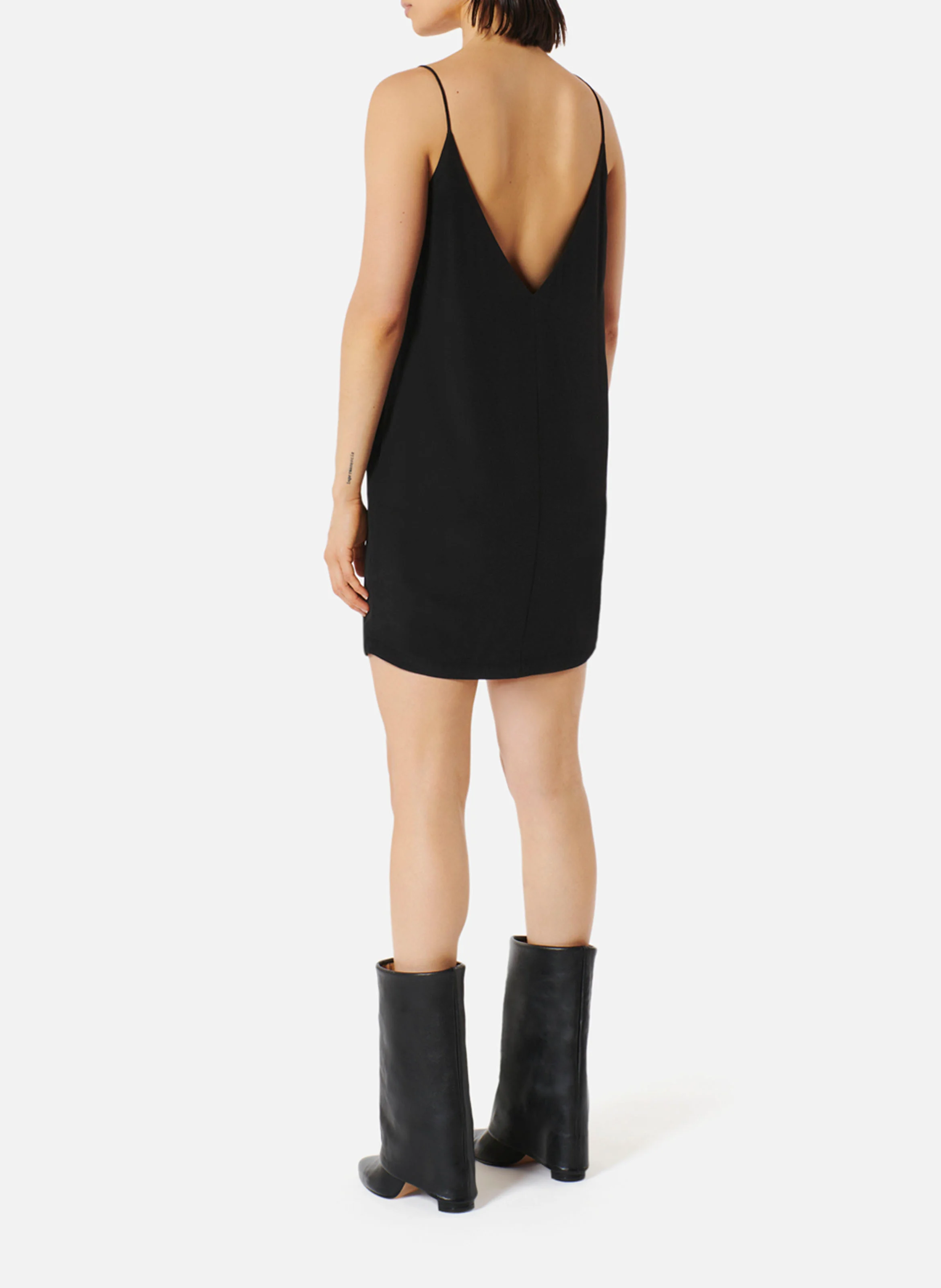 MAEVA - Robe courte col V en soie | Noir