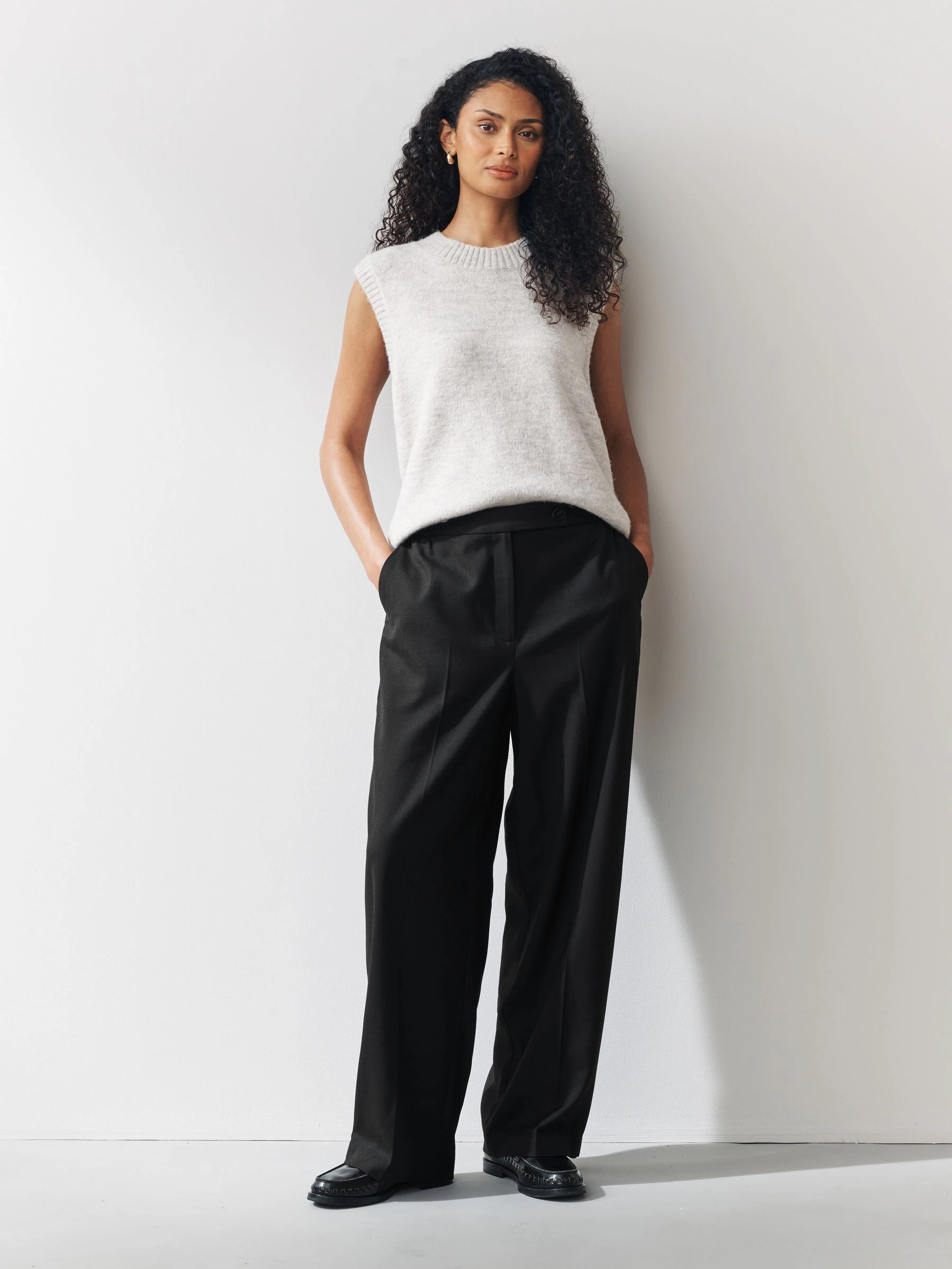 Zwart - Pleated Front Straight Leg Trousers