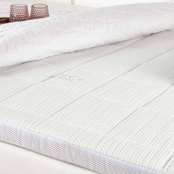 Night & Day Topmadras Cepheus med memory foam Hvid