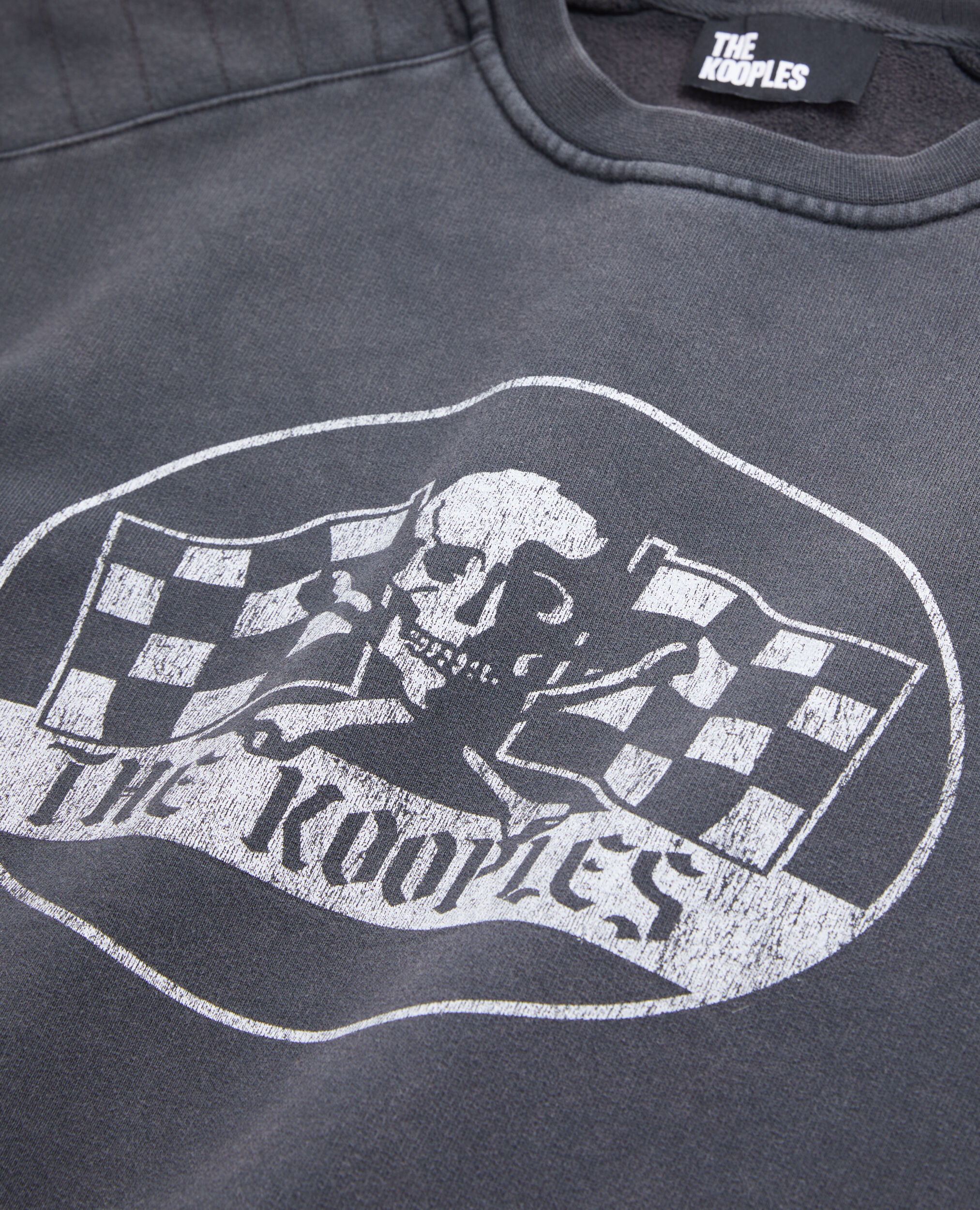 Sweatshirt noir avec sérigraphie Racing skull