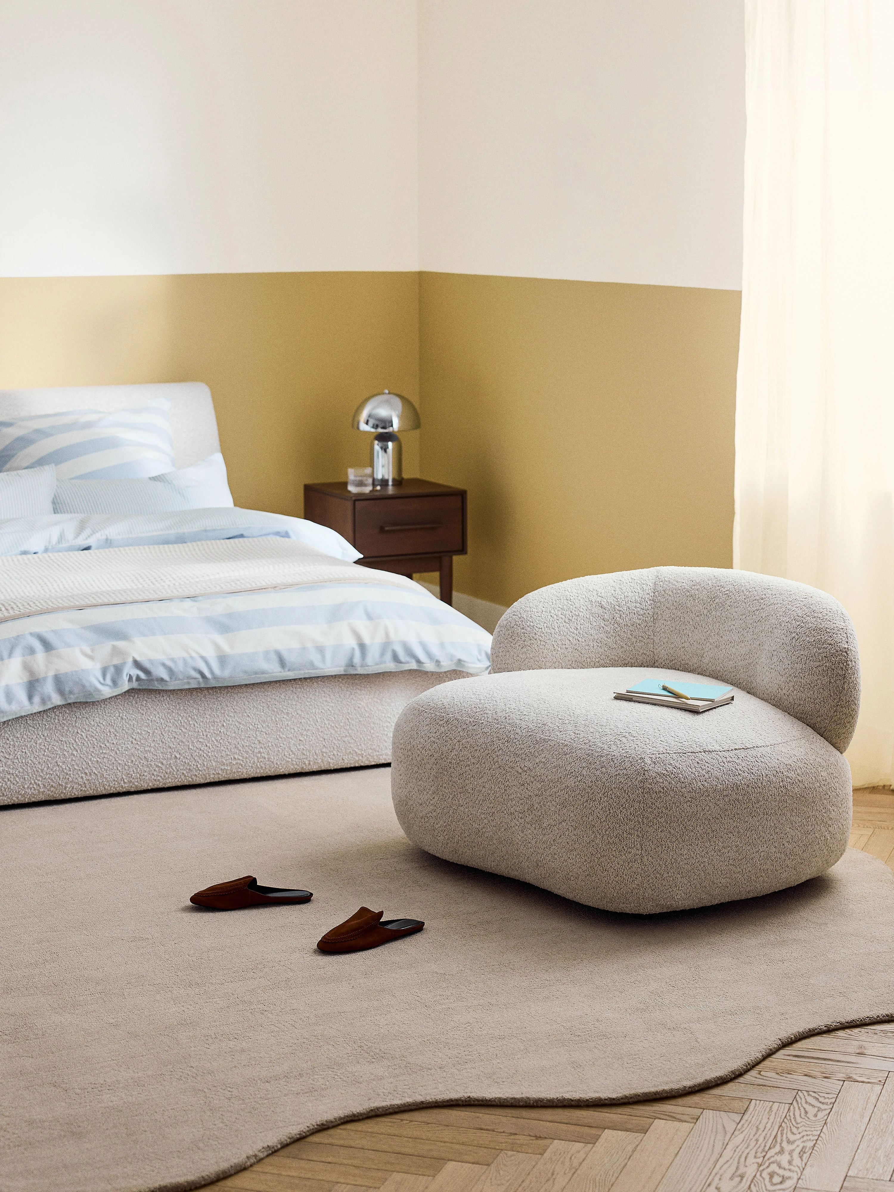 Loungefauteuil Alba uit teddy-bouclé