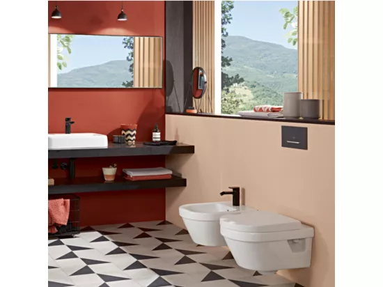 WC suspendu sans bride VILLEROY ET BOCH Architectura + abattant + bati support GROHE + plaque de commande blanche
