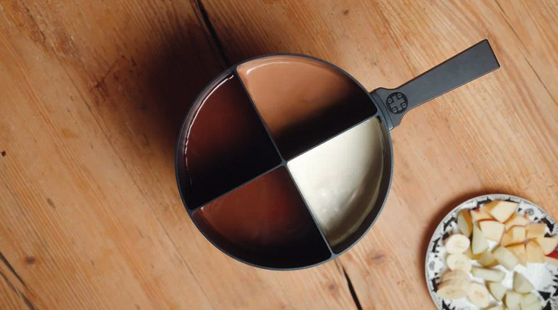 Ø25cm 4in1 Gusseisen Fondue Caquelon für Käse / Chinoise / Schokolade Fondue (DT-01576) - Rot