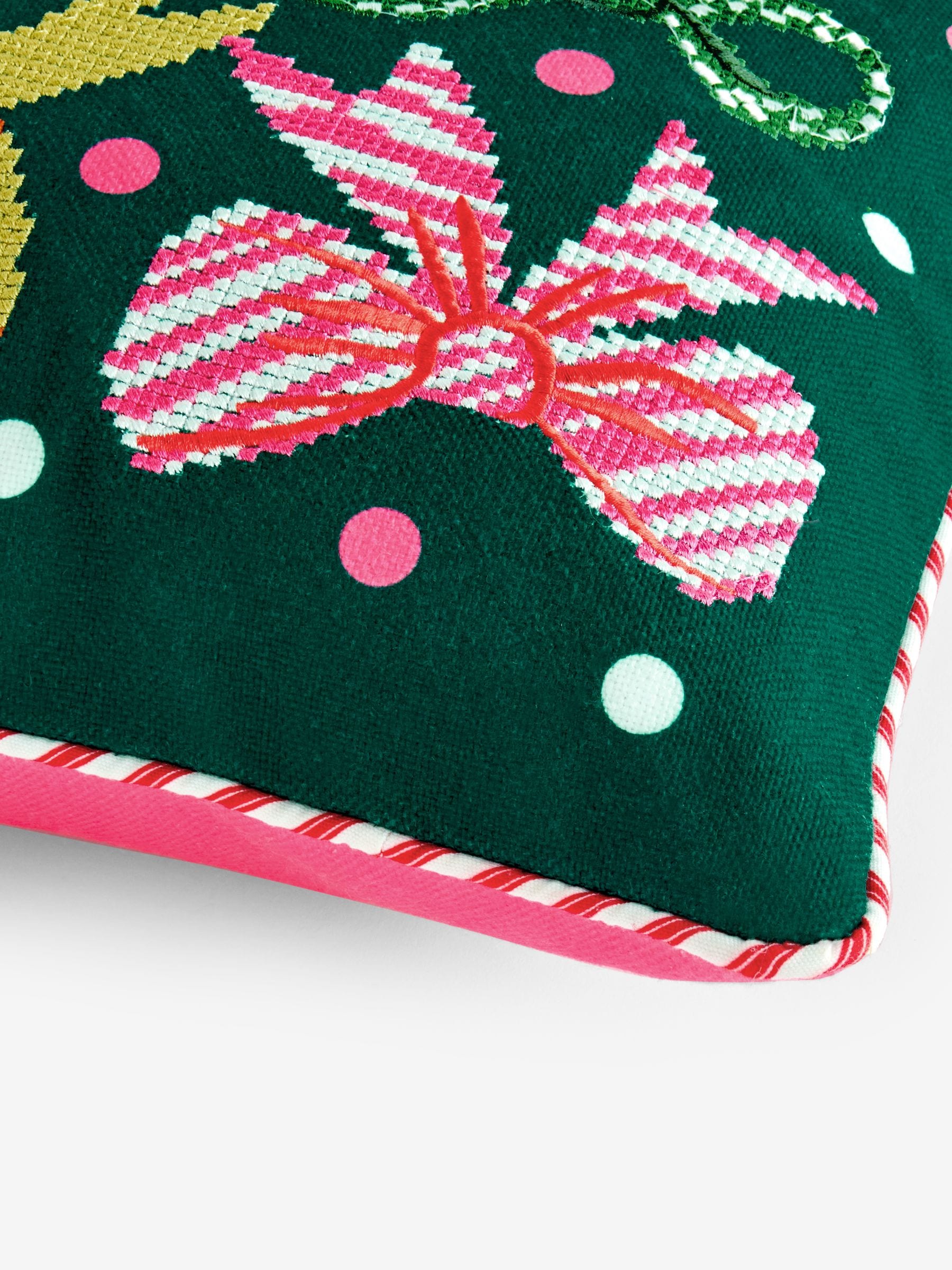 Lucy Tiffney Kerstmis Strikken Needlepoint Kussentje