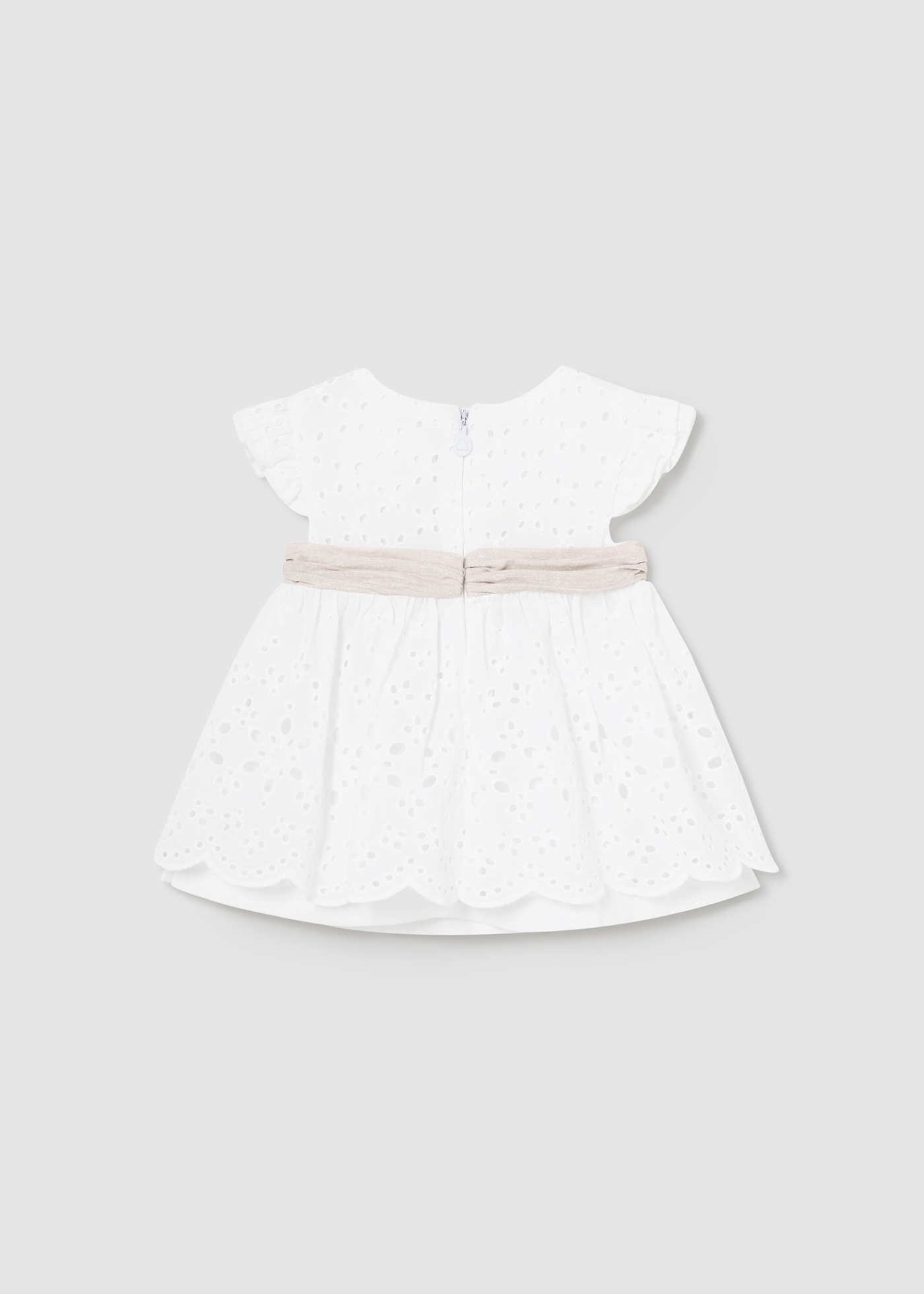 Vestido perfurado nude para recém-nascido da Better Cotton