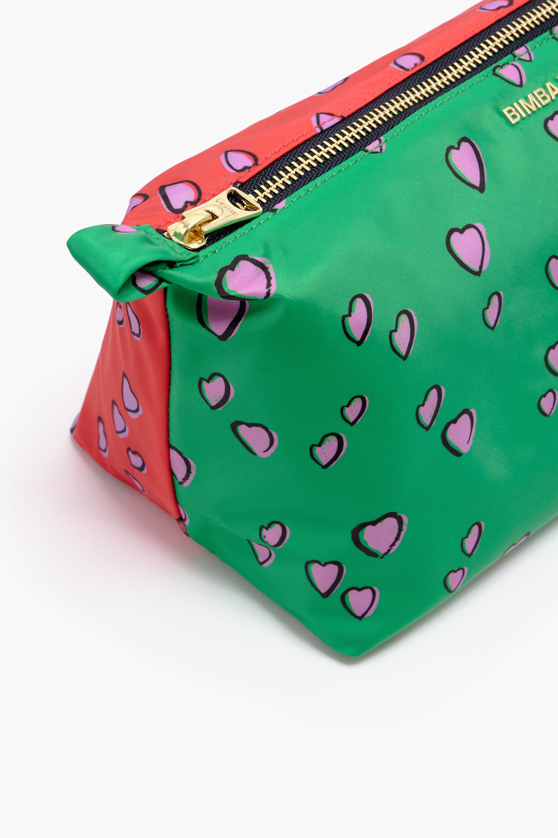 Nécessaire trapezoidal tamanho G, estampa de corações pequenos, verde