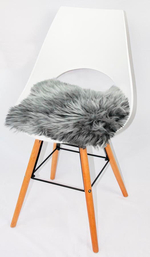 Heitmann Felle Stuhlkissen »Lamm, Sitzauflage eckig« 44x44 cm, echtes Lammfell, waschbar, auch als 2er oder 4er Set