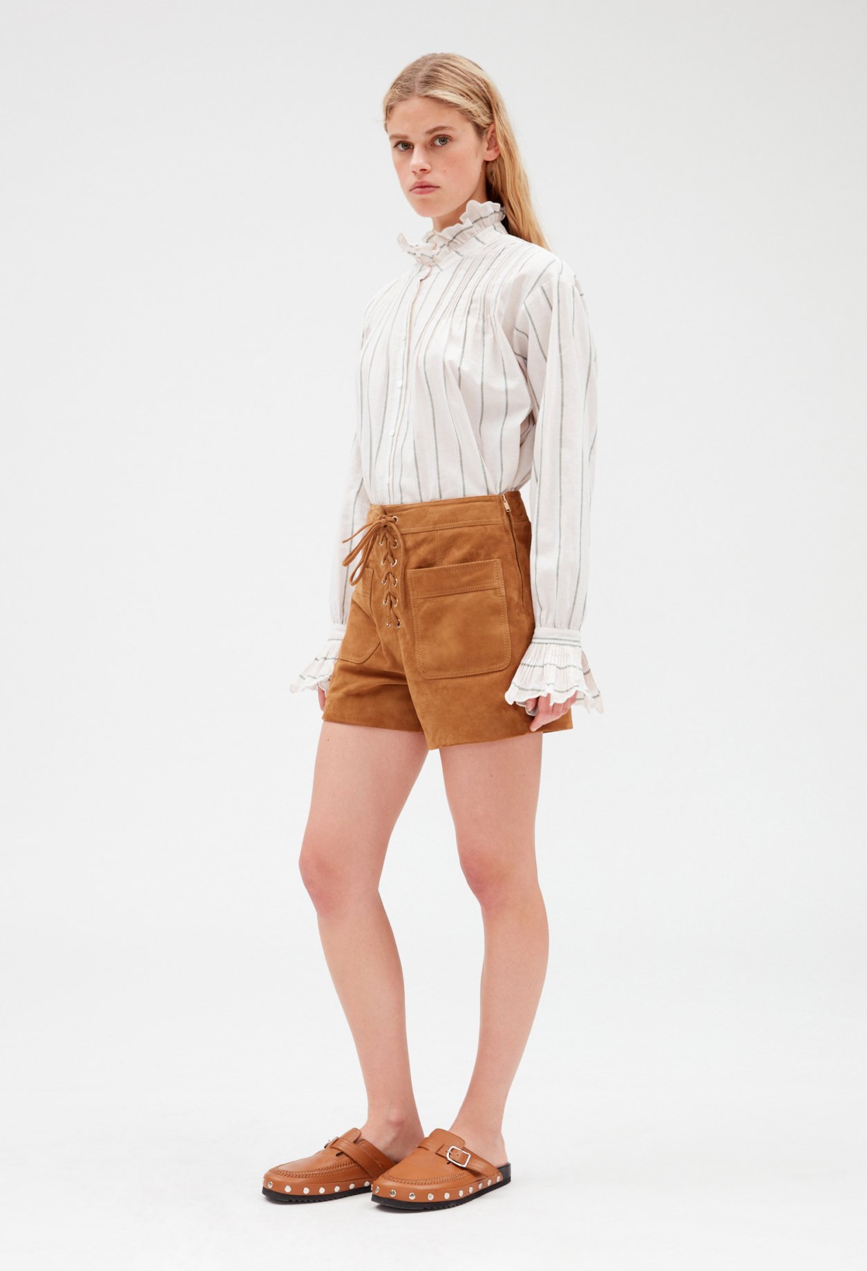 Short cuir suede camel