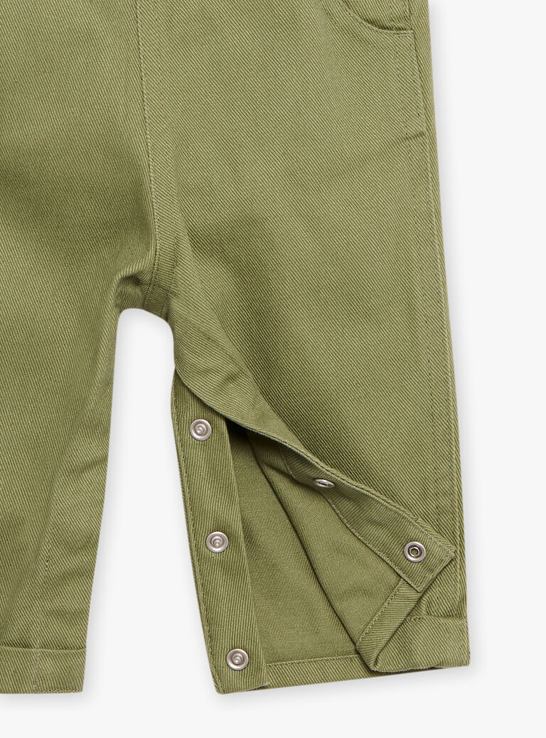 Salopette verte en twill