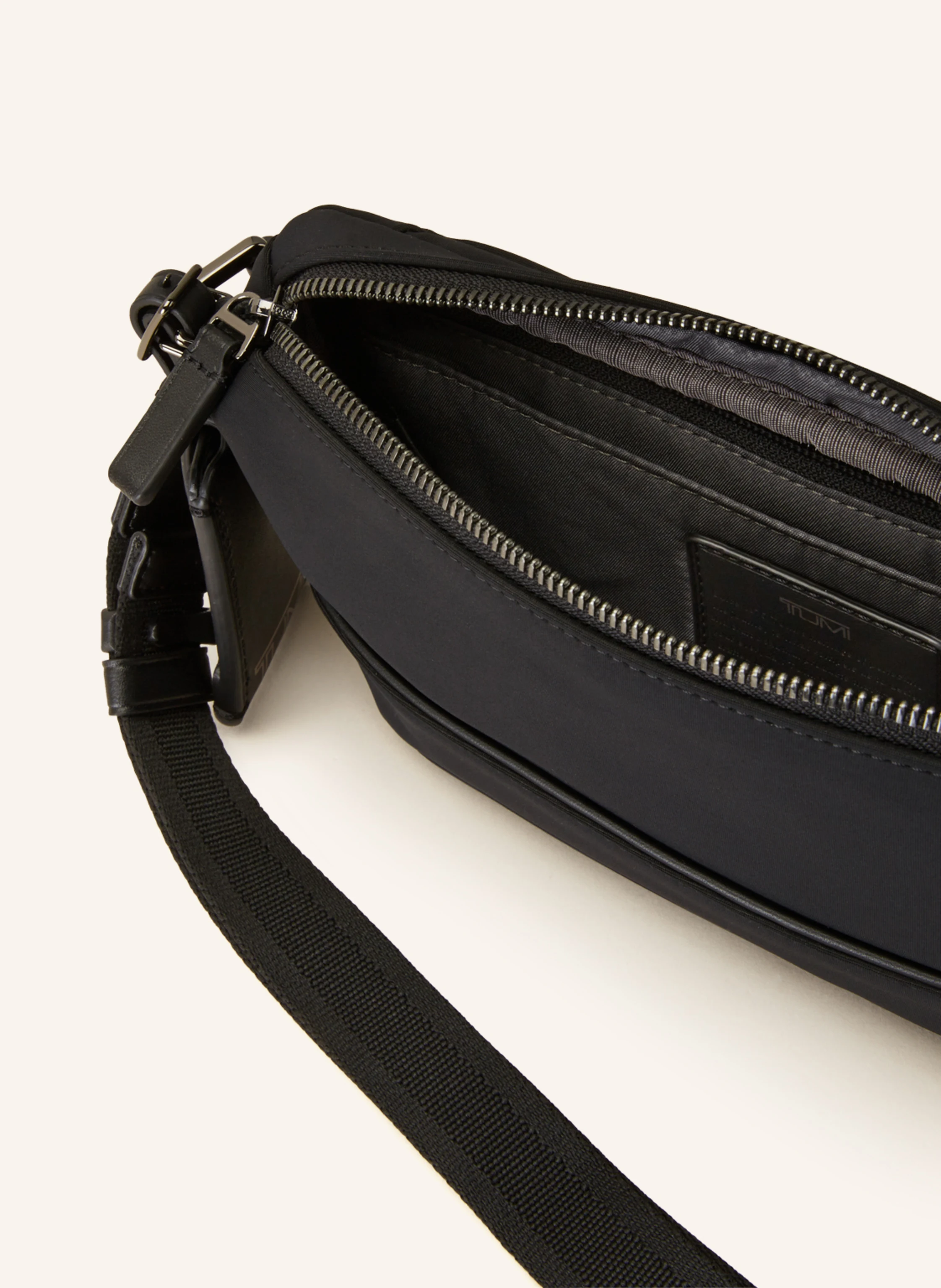 TUMI HARRISON Gürteltasche DAVEN