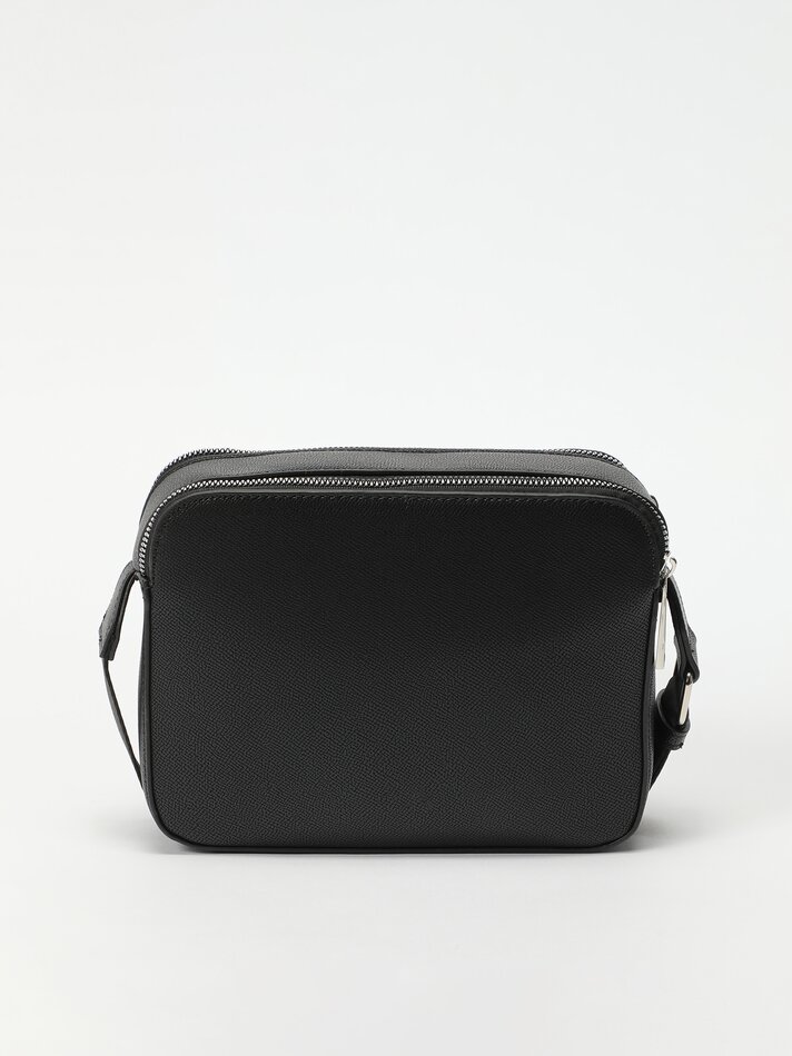 Bolsa de ombro em couro sintético - Preta