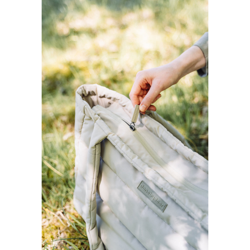 Køb DonebyDeer Sand Quiltet Pusle Tote Bag
