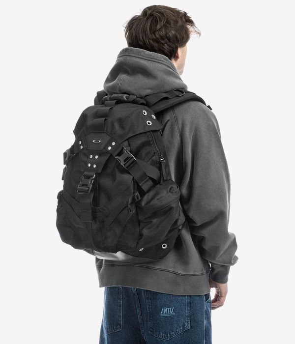 Oakley Icon RC Rucksack 32L (blackout)