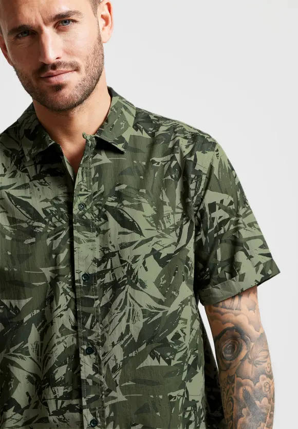 Bedrucktes Resort Hemd - oregano green