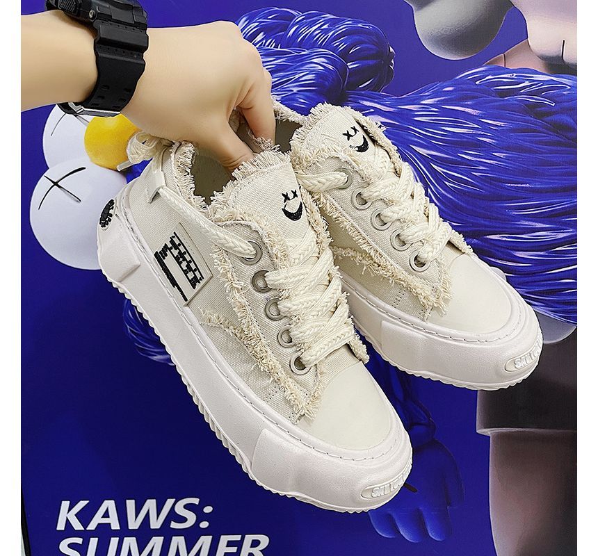 Tanzanite - Canvas platform sneakers met vetersluiting en gerafelde afwerking