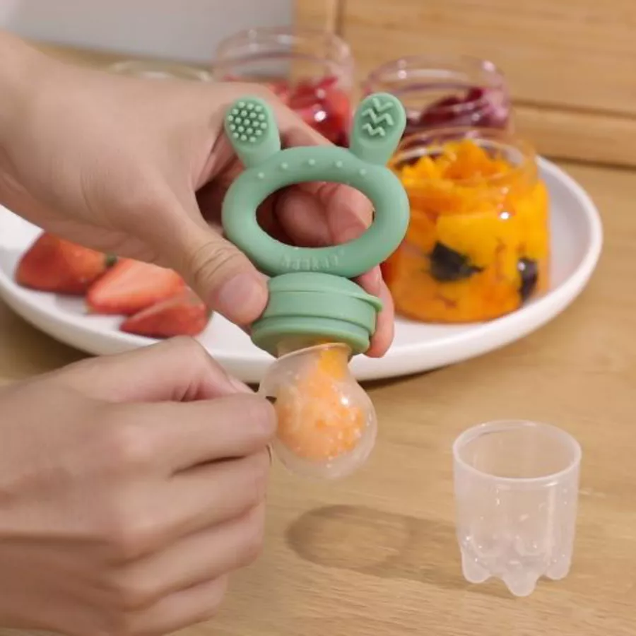 haakaa® Fruchtsauger, inkl. Gefrierhülle Set Olivgrün