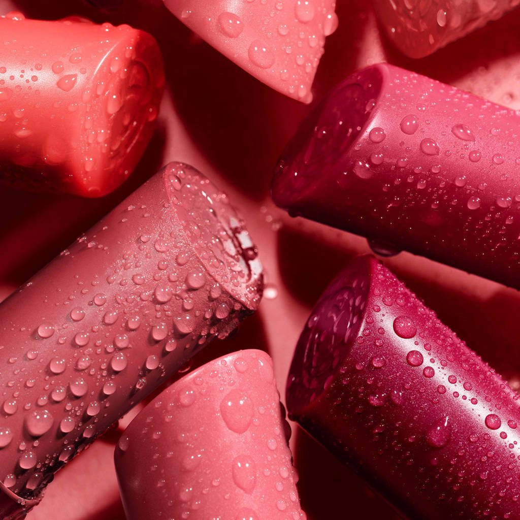 Hele fijne lipbalsem met een kleurtje. Heeft een luxe uitstralingGlow Paradise Balm-In-Lipstick lippenstift- 191 Nude Heaven