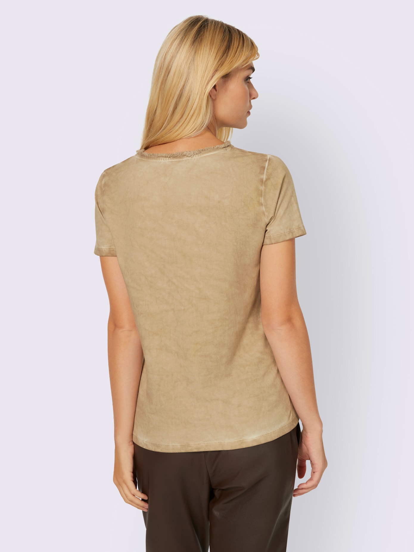 T-shirt motif gaufré tendance devant