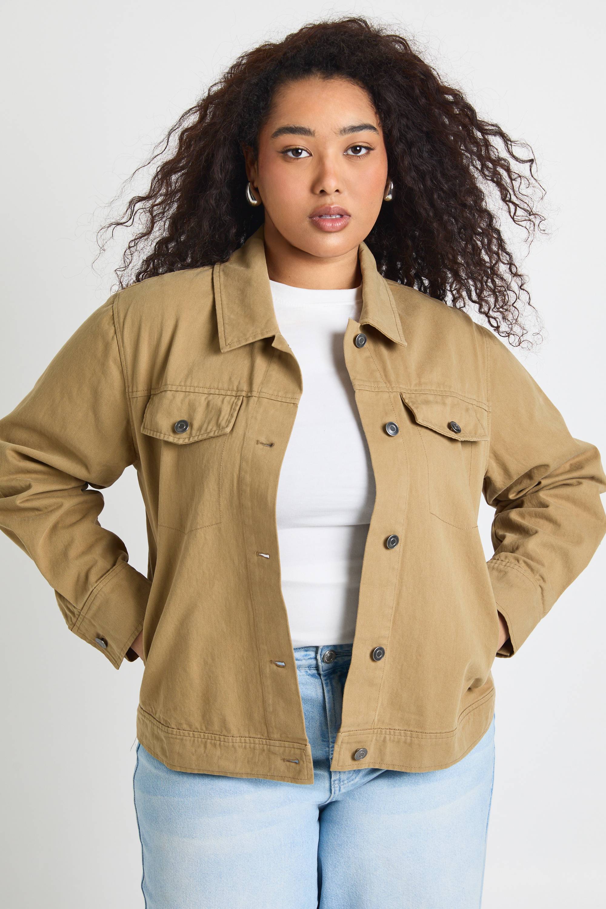 boohoo Chemise Utilitaire Oversize En Sergé Grande Taille
