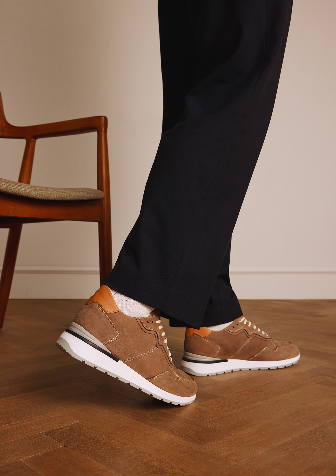 Beige nubuck sneakers