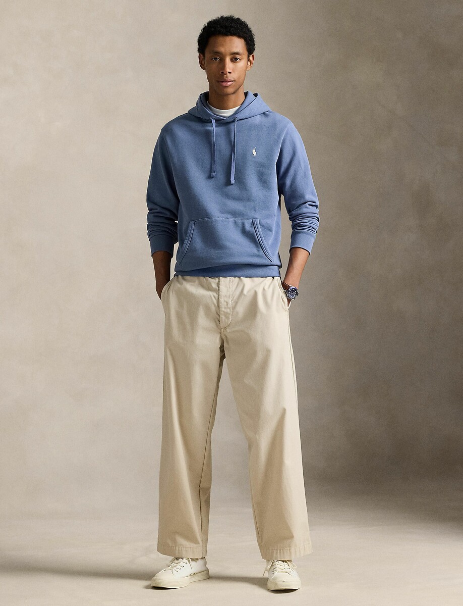 POLO RALPH LAUREN<br>Moletom com capuz em tecido felpudo, logotipo bordado