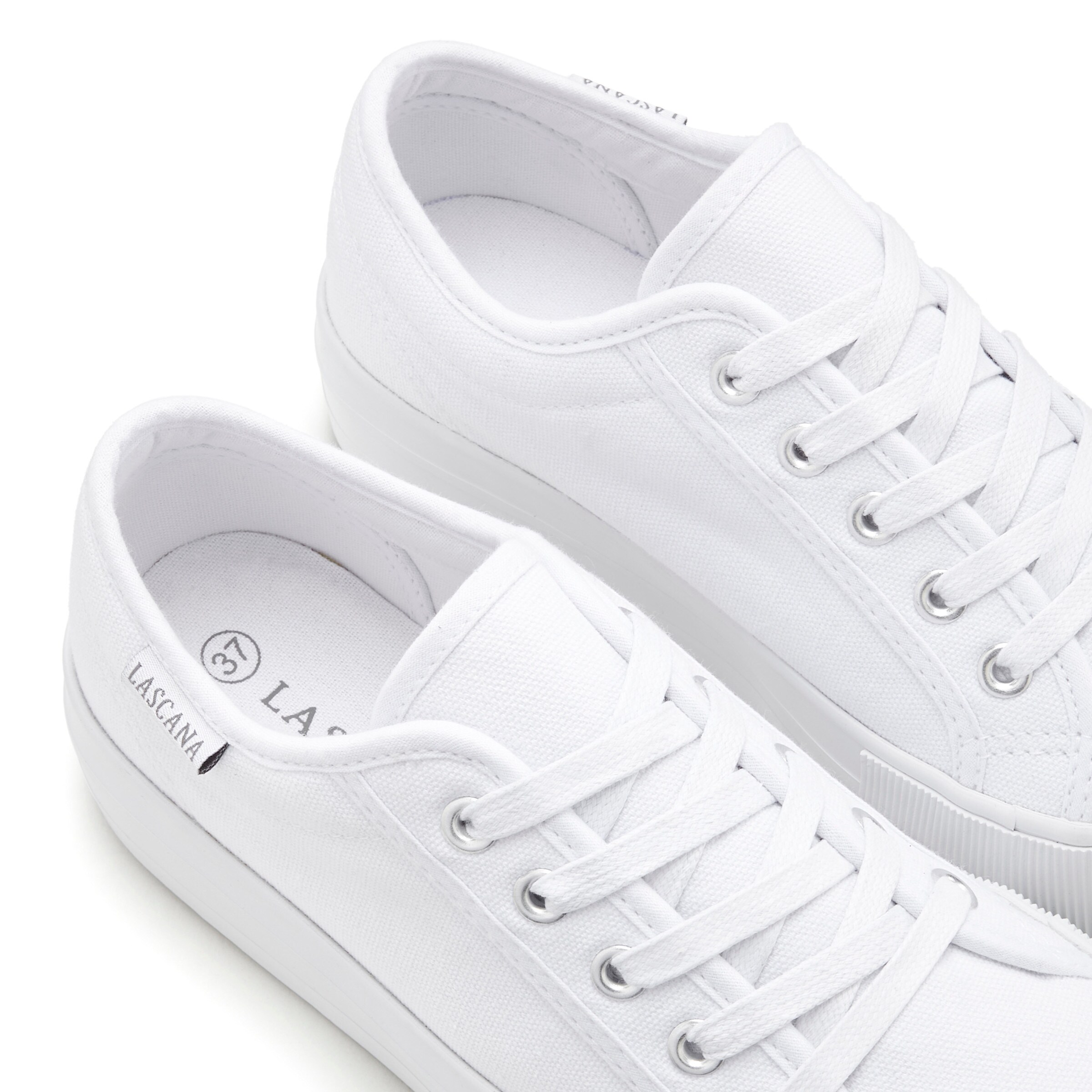 LASCANA Sneaker in weiß