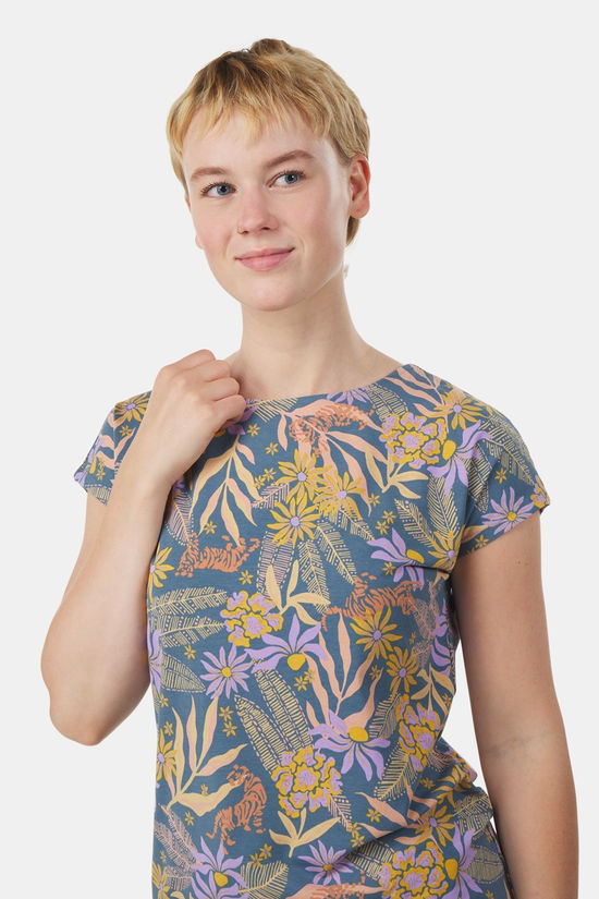 Sherpa Sherpa Neha Tee