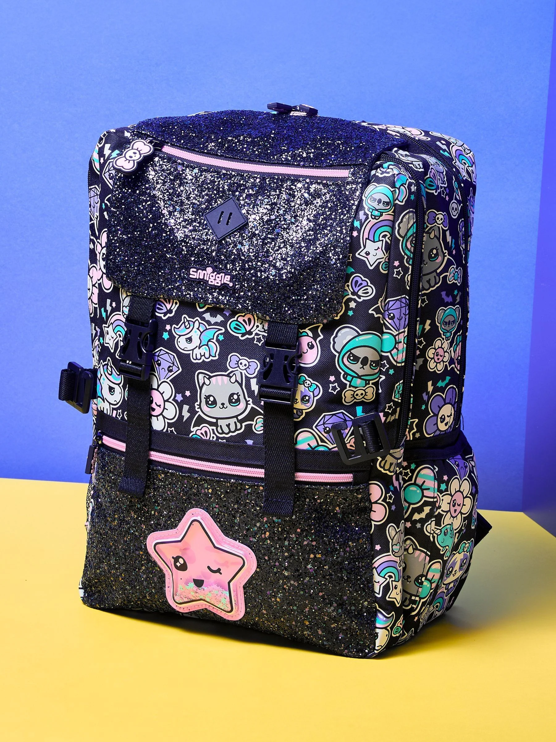 Zwart - Smiggle Trailblazer Foldover Attach Backpack
