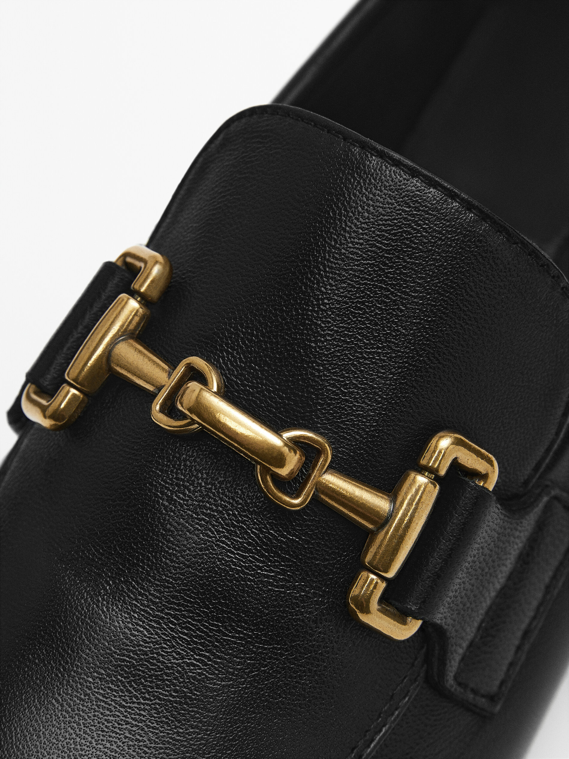 Mocassim em couro metalizado - PRETO