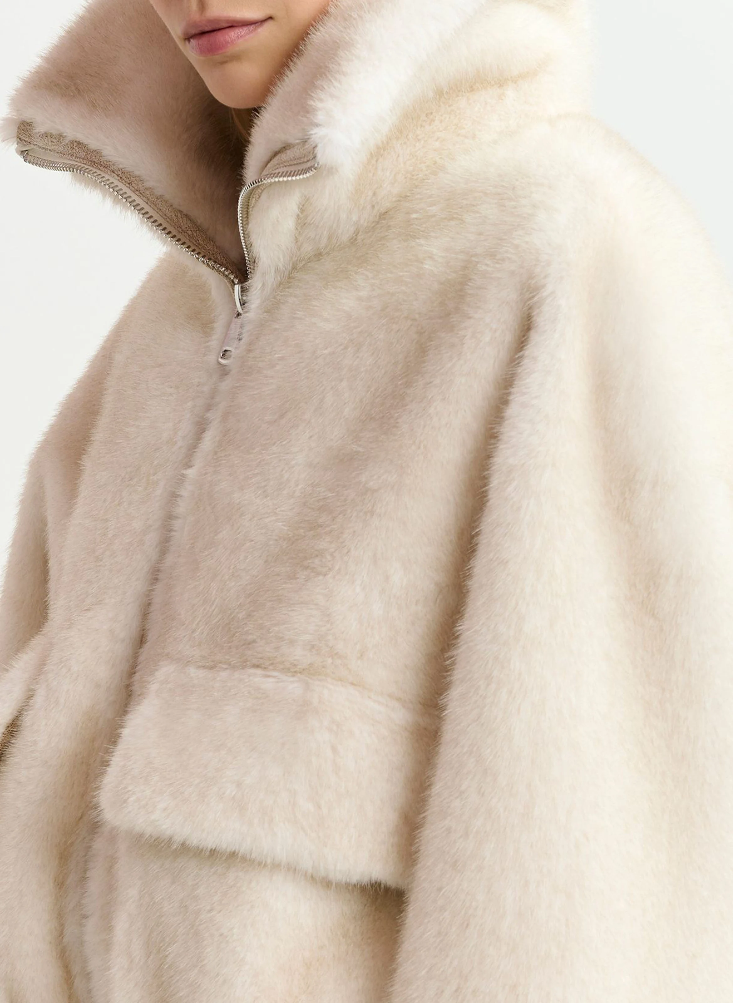 GENZ - Blouson col large en fourrure synthétique| Blanc