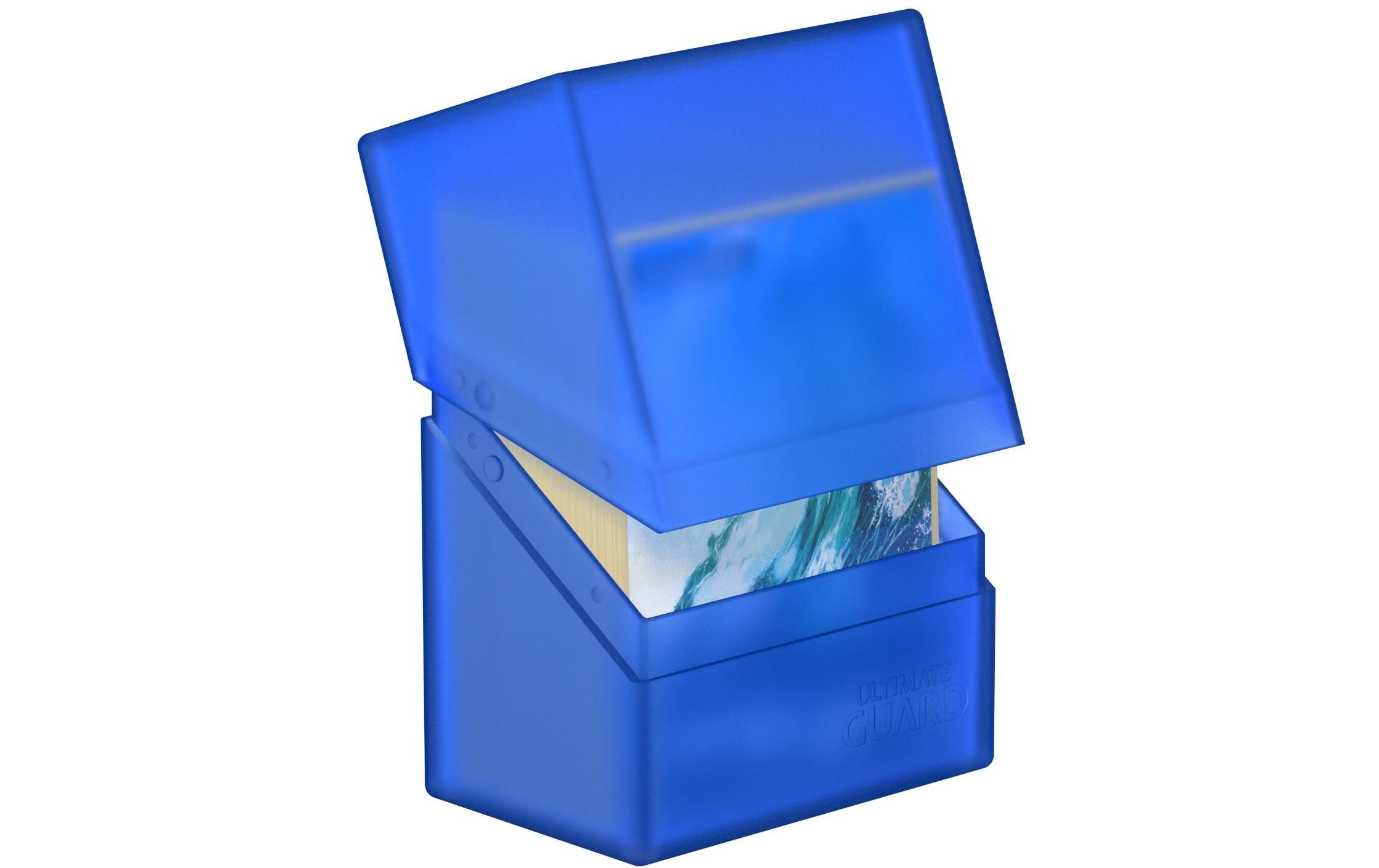 Kartenbox Boulder Deck Case Standardgrösse 60+ SapphireHandliche und feste Kartenbox mit Soft-Touch-Oberfläche