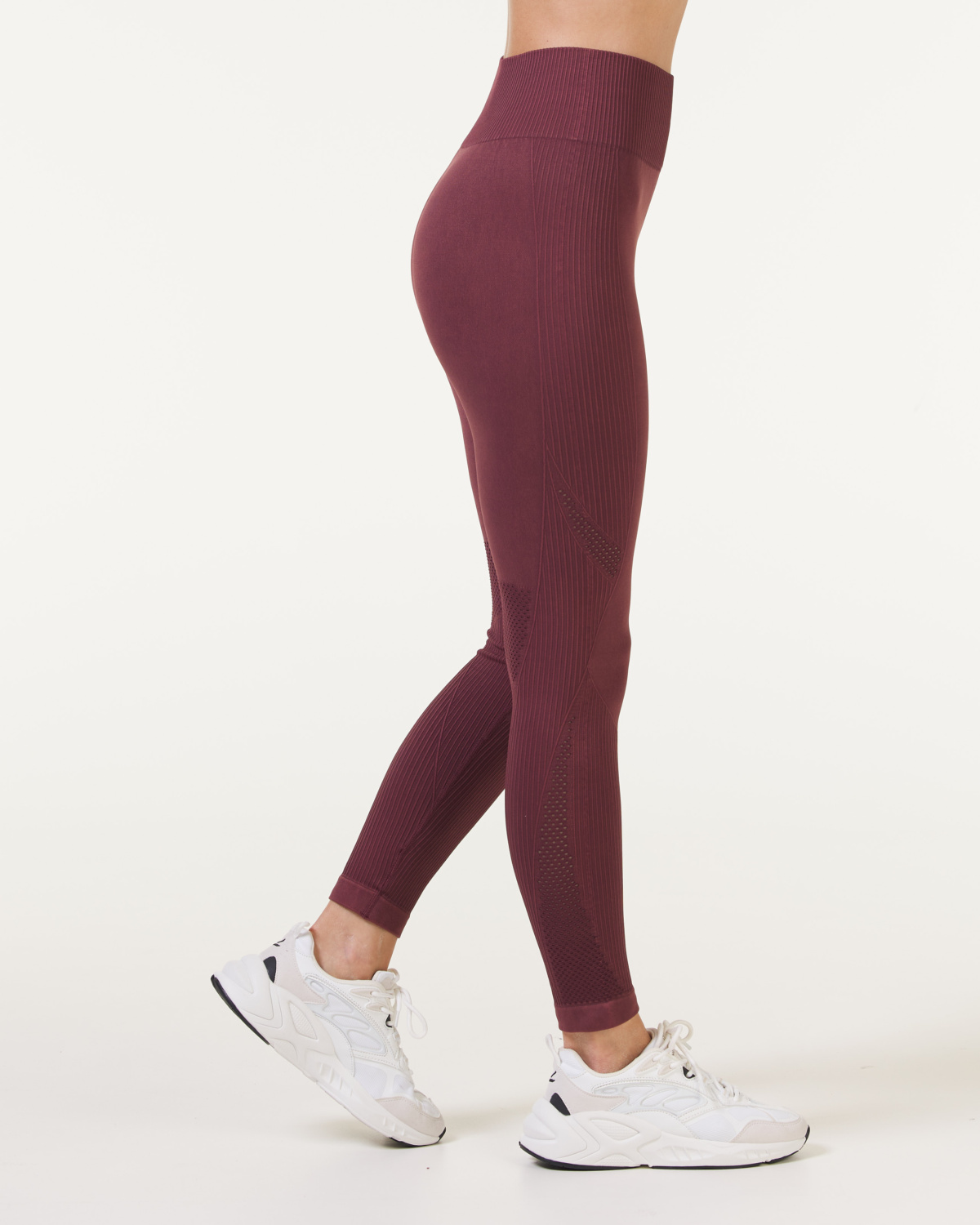 Bumpro Wave Seamless Mesh Tights Maroon Sandwash