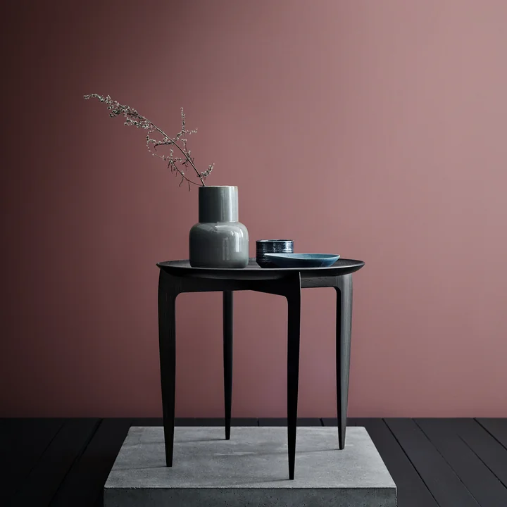 Fritz Hansen - Tablett Beistelltisch, Ø 45 x H 42 cm, schwarz