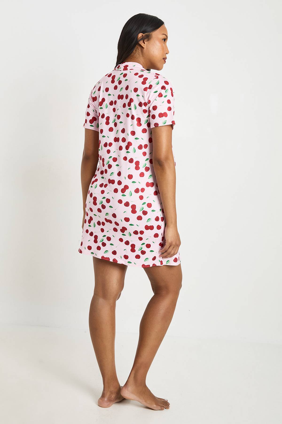 boohoo Chemise De Nuit De Maternité À Imprimé Cerises
