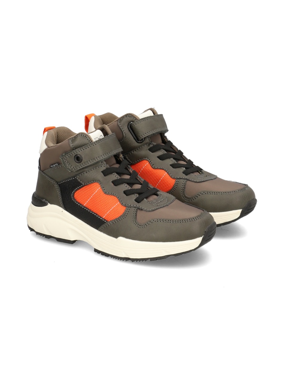 Sneaker Mid Cut