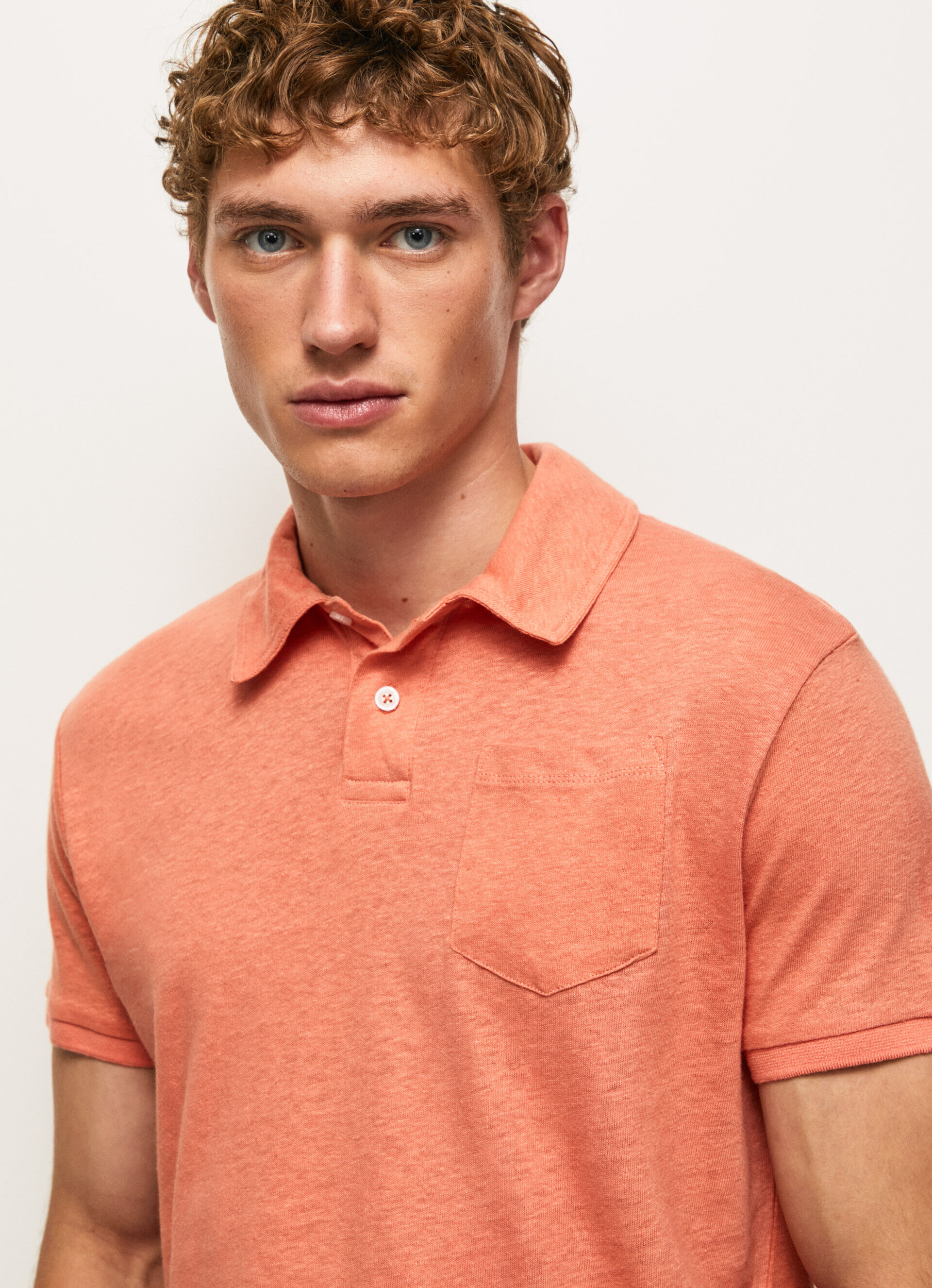 Camisa polo de linho de corte regular - laranja abóbora