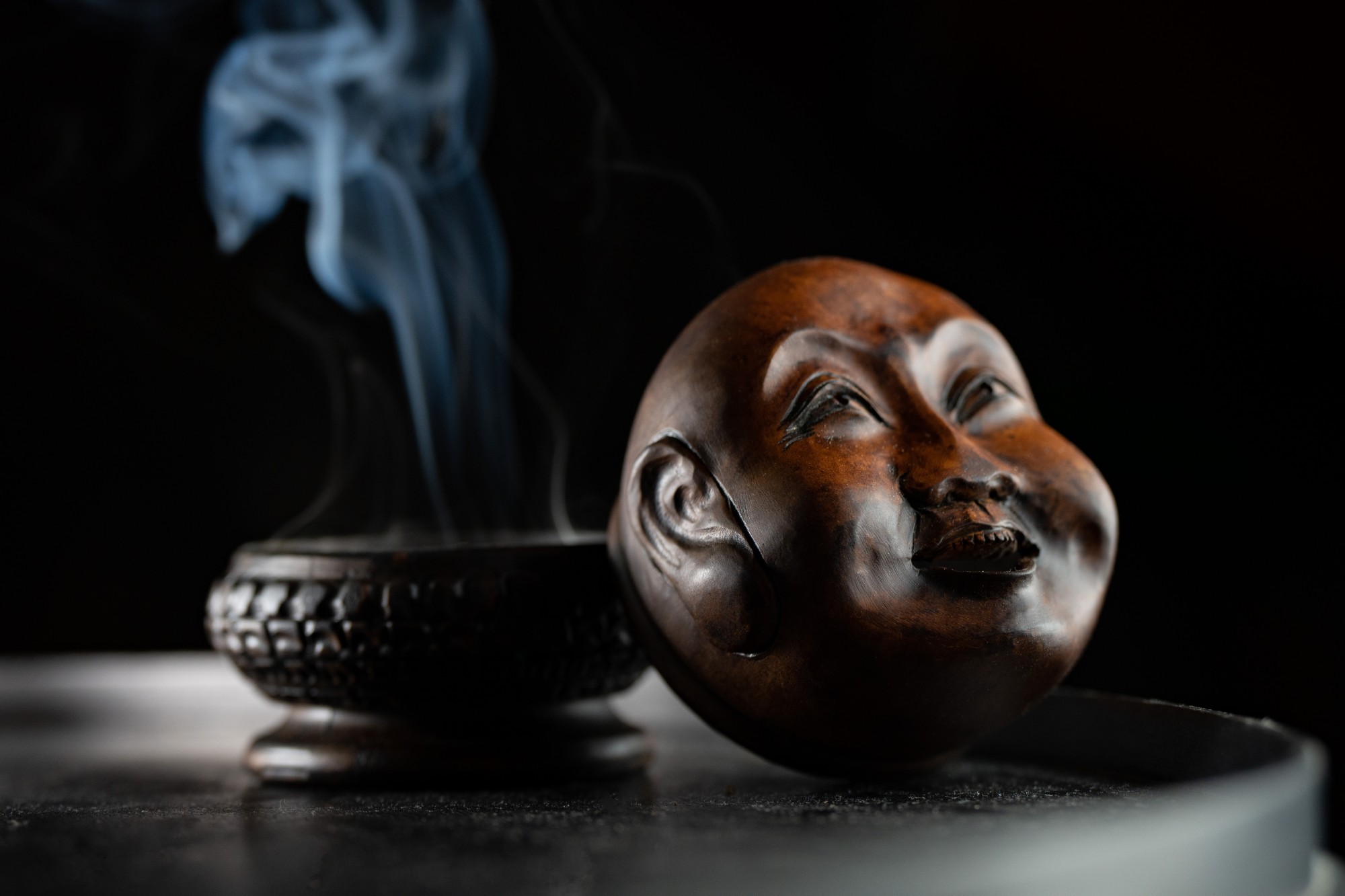 Räucherkegel-Halter 'Buddha', Holz, B 10 cm, H 10 cm, T 11 cm von fischer's lagerhaus