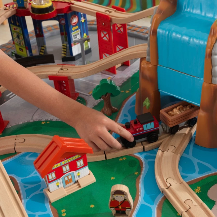 Kidkraft® Wasserfall Eisenbahntisch & Spielset