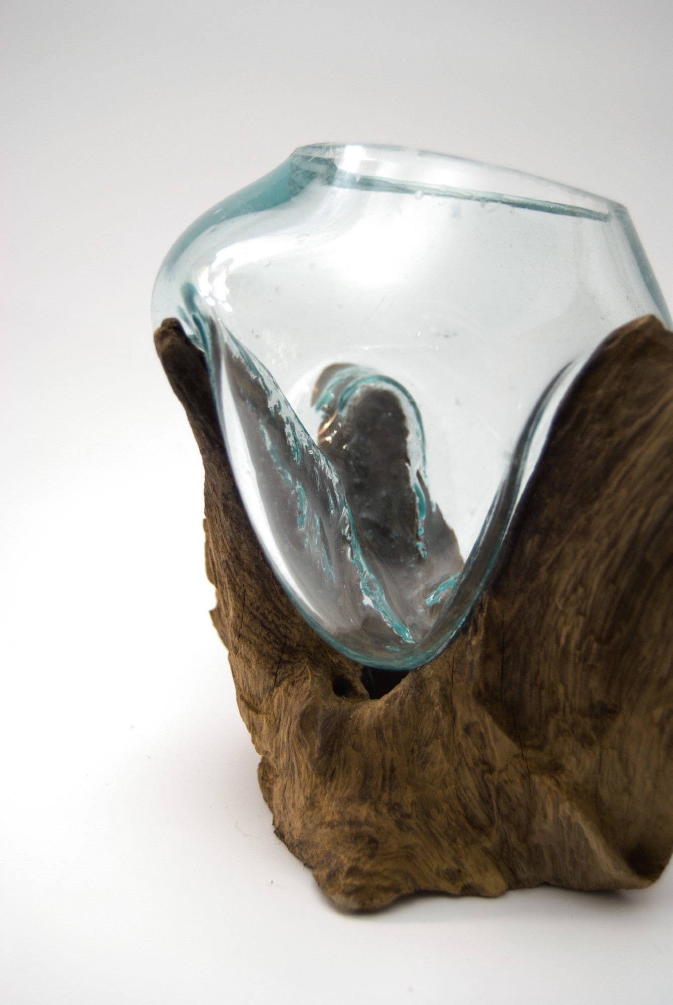 Glasvase aus Wurzelholz, B ca. 20 cm, H ca. 20 cm, T ca. 20 cm von fischer's lagerhaus
