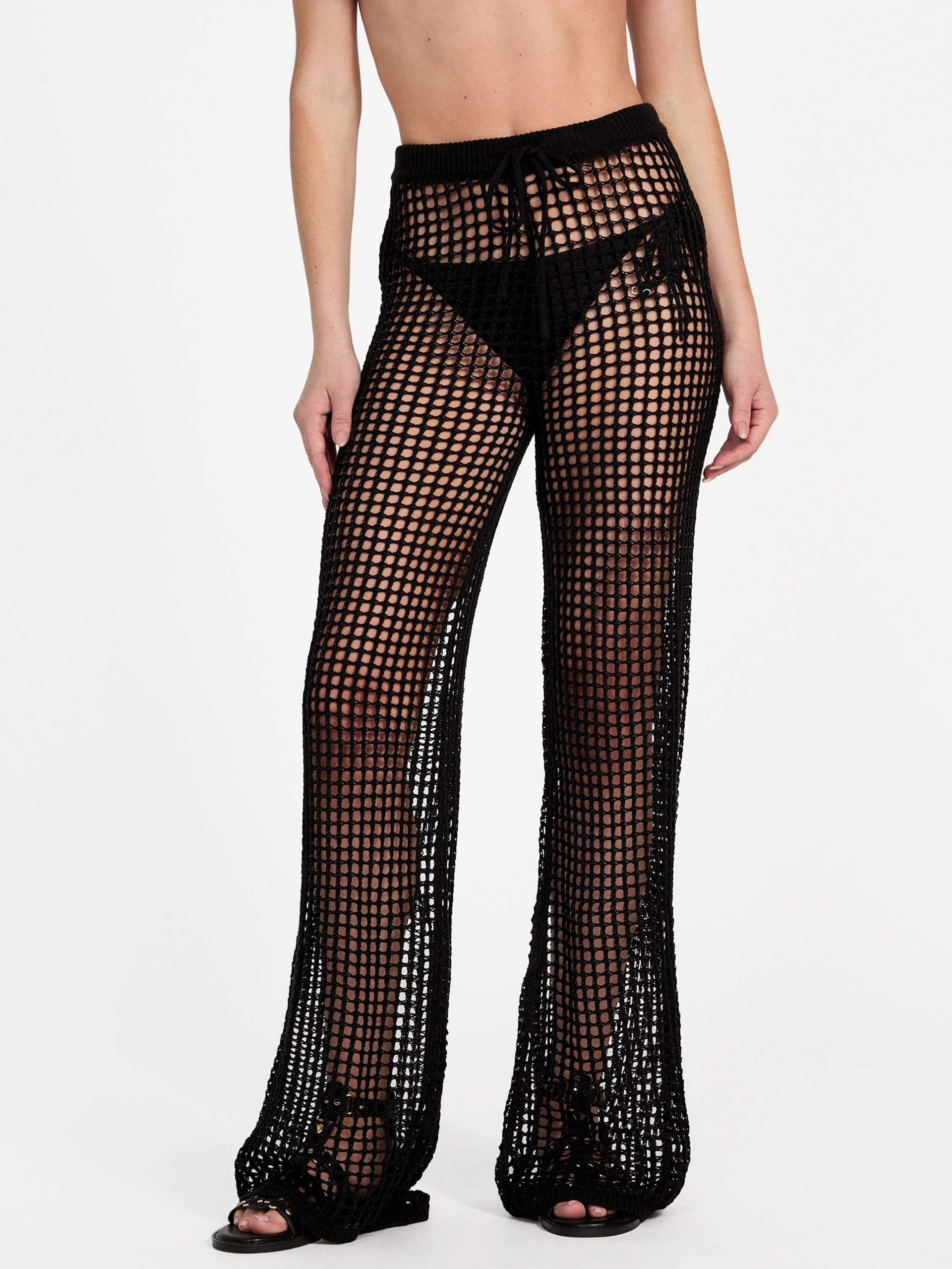 Calça de crochê com malha aberta
